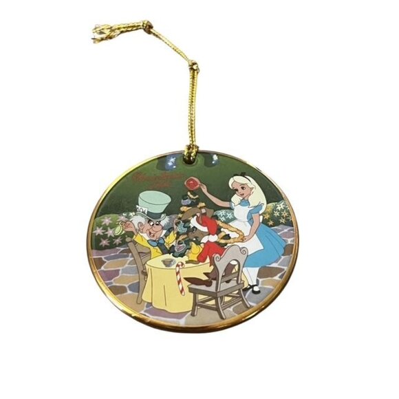 The Disney Collection 1996 Grolier Collectibles Christmas In Wonderland Ornament - Picture 1 of 3